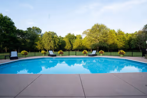 Close to BROADWAY BNA-Gorgeous Home - Idyllic Countryside, Heated Pool & Hot Tub