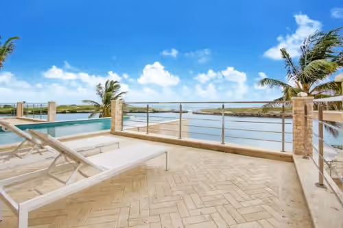 C18e190d 25b3 47ce 96b9 7917fe6a4527 at Casa De Playa