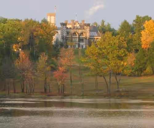 Unique Luxurious Gothic Castle, gorgeous views of lake/mountain 500 acre estate!