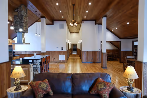 Westcott House- Privacy, amenities and space all in one beautiful package, photo 3