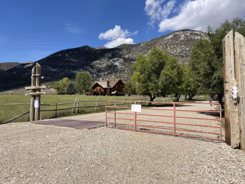 Majestic lodge in the heart of Nevada's Great Basin, photo 2