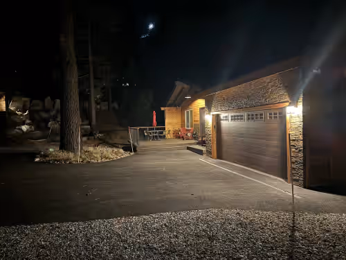 Remodeled Hot Tub Home Near Heavenly Village, Chairlift and Lake-Sleeps 9 Max, photo 3