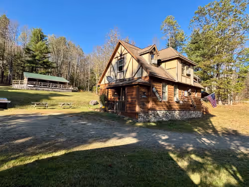 Beautiful 12 Bdrm Rustic Chalets Built For Large Group Entertaining w/ Privacy, photo 3