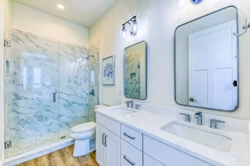New Coastal Modern Home, 9BR/8.5 BA, Pool, Steps From the Beach, Sleeps 28