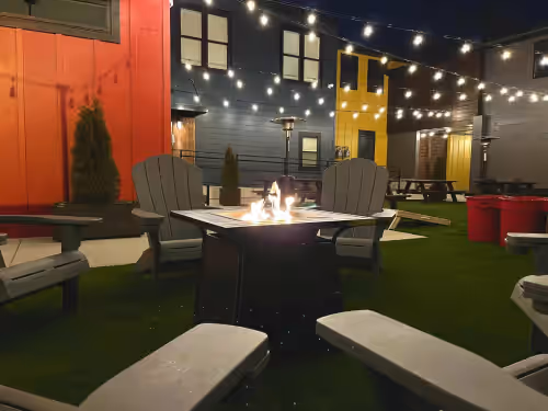 Bungalou Ultimate Silver Rooftop+Gameyard Sleep 31, photo 3