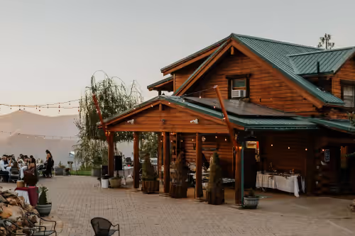 Lillaskog Lodge: Family Friendly Ridge Top Lodge, Near Yosemite
